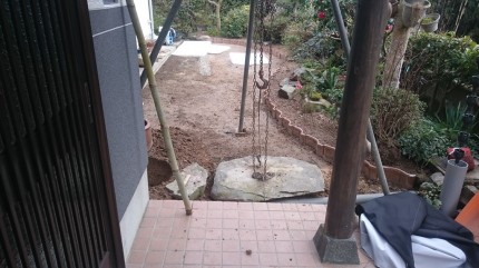 亭主石据え付け 亭主石据え付け