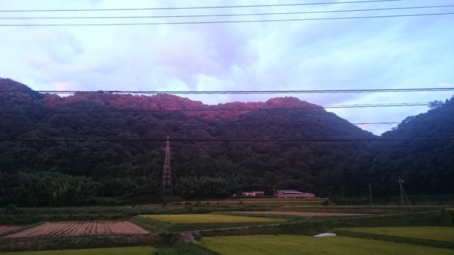 山並みを照らす夕日 s-DSC_0487